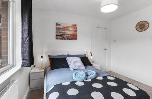 Castleside Apartment | 3Bedroom House - Free Parking
