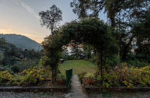The Mall Road Villa | 3BHK Villa near Company Garden Lyn Eden