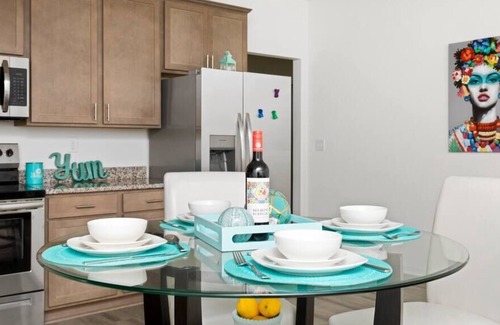 Oakdale House | 3Br/2Ba home, Near Whitewater Ctr, Uptown, Airport