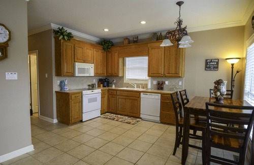 Piney House | 3br/2ba House, great views, convienent to Oaklawn. (Can rent extra br and ba)