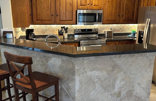 Welaka Condo | 3BR 2BA riverfront condo with a boat slip