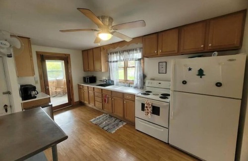 Brooklin House | 3BR 2Bath Home in Brooklin The Rockbound House 1HR to Acadia National Park
