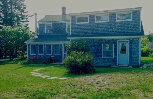 Brooklin House | 3BR 2Bath Home in Brooklin The Rockbound House 1HR to Acadia National Park