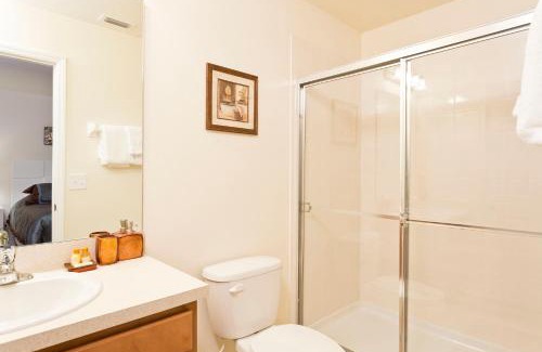 Bellavida House | 3Br 3Bath Townhome BBQ Pool 15min Disney 1291ft