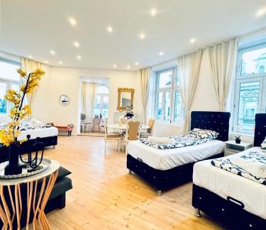 Liesing Apartment | 3BR Apartment Near Atzgersdorf Park, 11Min Walk