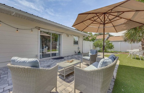 Jacksonville Cottage | 3BR beach cottage-KING bed, free parking, steps from the sandy South Jax beach
