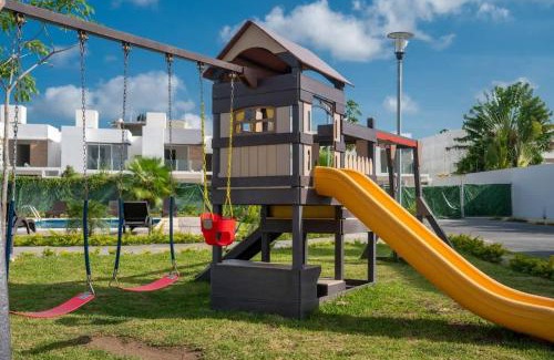 Cancun House | 3BR Centric House w/Pool, BBQ and Great Amenities