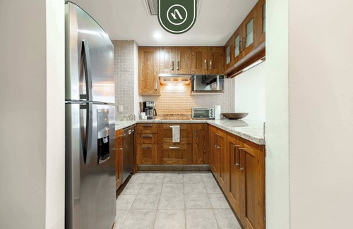 Flamingos Apartment | 3BR Condo in the Krystal Grand Hotel - Beach