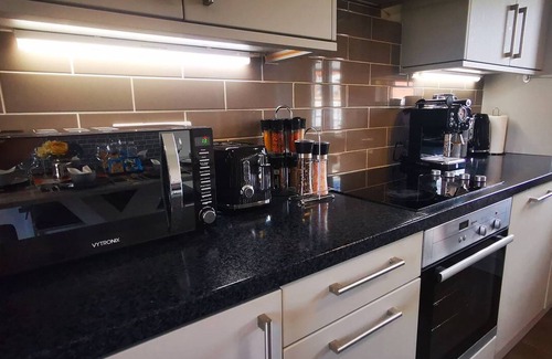 Belfast City Centre House | 3BR Cosy Modern Stay