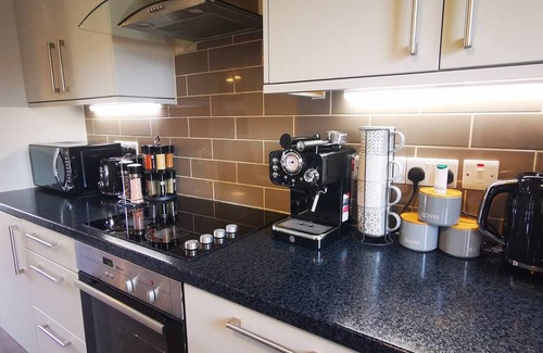 Belfast City Centre House | 3BR Cosy Modern Stay