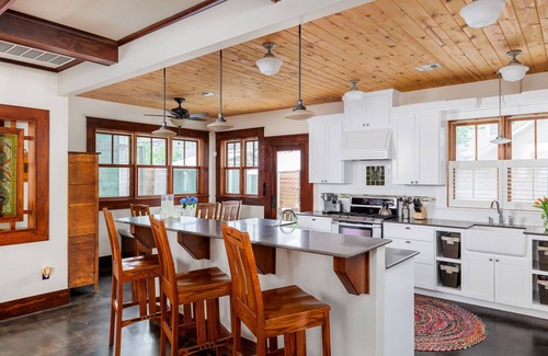 Mueller House | 3BR Craftsman, Mueller Park | The Artisan