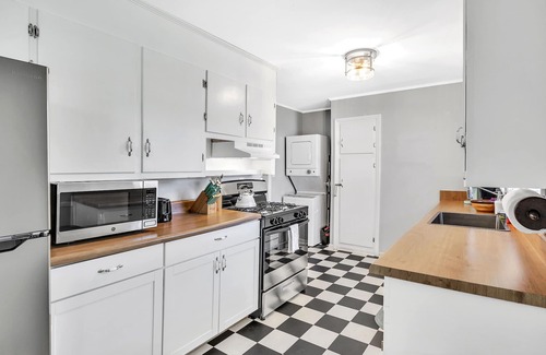 Dunean House | 3BR Gvl Retreat with Fenced Yard, Pet-Friendly!