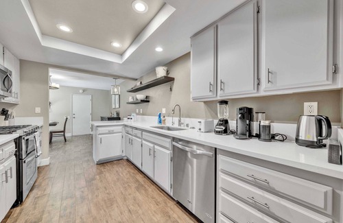 Yorba Linda House | 3BR Home in a Prestigious Community|Dedicated Workspace|Mainfloor Bedroom #42216