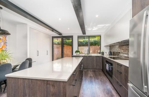 Garran House | 3BR Home near Canberra Hospital and Parliament - Hosted by CanStay