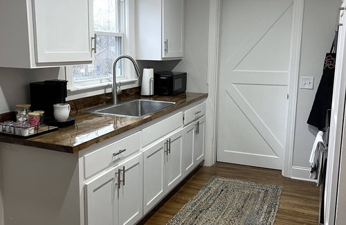 Gallatin House | 3BR House with yard & Parking walking distance to Gallatin Square near Nashville