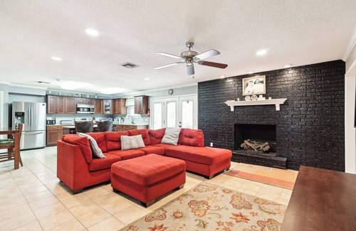 Seabrook House | 3BR Modern Comfort on Arbor Free Parking