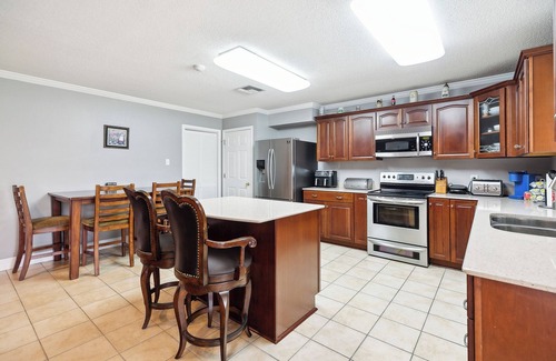 Seabrook House | 3BR Modern Comfort on Arbor Free Parking
