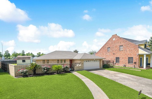 Seabrook House | 3BR Modern Comfort on Arbor Free Parking