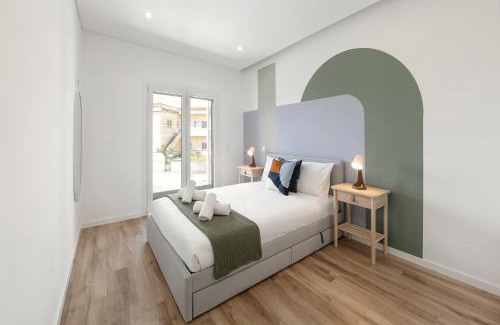 Bombarral House | 3BR Oasis With Pool by LovelyStay