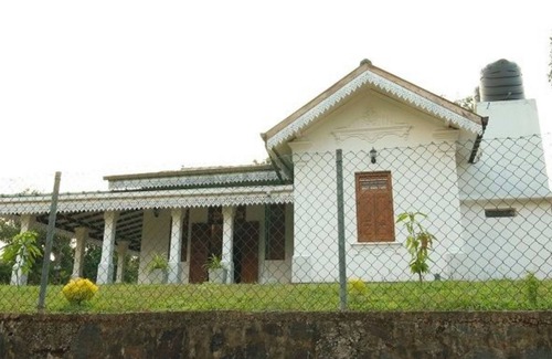 Dodanduwa House | 3br Ocean Reef in Hikkaduwa