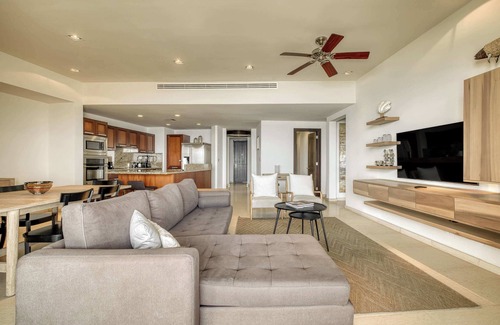 La Paz Apartment | 3BR Ocean View & Terrace at Vistamar