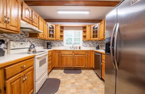 Conway House | 3BR Orlando Getaway Family & Pet-Friendly