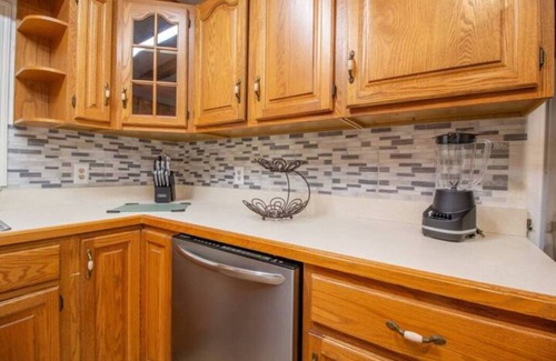 Conway House | 3BR Orlando Getaway Family & Pet-Friendly