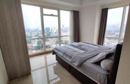 Cikini Apartment | 3BR, PRIVATE LIFT, Central Jakarta, BIG POOL.