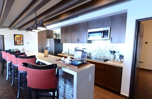 Los Cabos Hotel | ✩ 3BR Residence ✩ Ocean Vista ✩ Plunge Pool ✩ Grill ✩