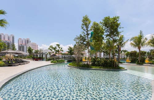 Seri Tanjung Pinang Condo | 3BR SEAVIEW★Classic, Modern w a splash of Glam!