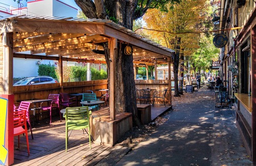 Belmont Apartment | 3BR Sleeps 8 Foodie Haven SE Portland