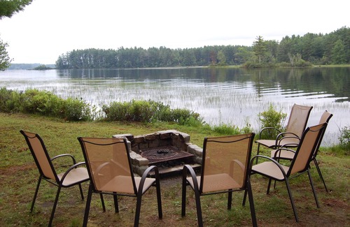Oxford Cabin | 3br Waterfront Cottage on Thompson Lake, Pine Point Road, Oxford, ME