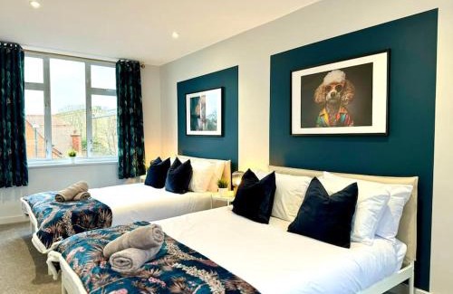 Westbourne Apartment | 3BR Westbourne Delight - Near Beach & Bournemouth!