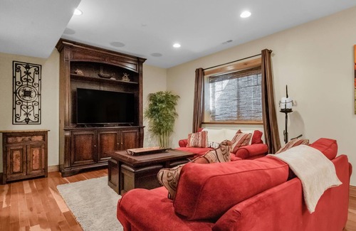 Canyon Links House | 3BR with Hot Tub 10 Min to Canyon Village