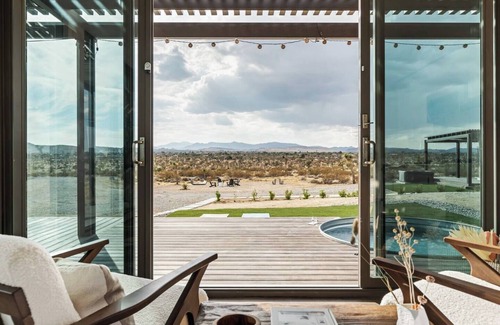 Yucca Valley Apartment | 3D JT: 3D-Printed Tiny Homes w/Spa & Pool