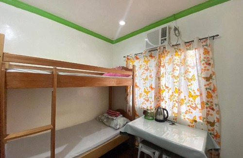 General Luna House | 3kid's Homestay white