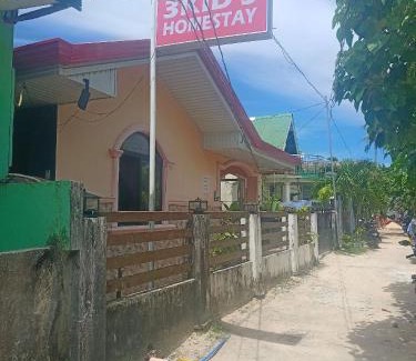 General Luna House | 3kid's Homestay white