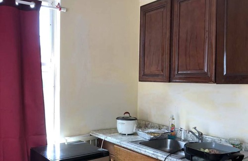 North Philadelphia West Villa | 3rd Floor Apartment with 2 bedroom Queen size, 2 bathroom, Quiet, Private place