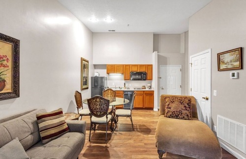 Nashville Condo | 3rd Floor Back Side Penthouse Suite - 307 by Grand Wood Suites