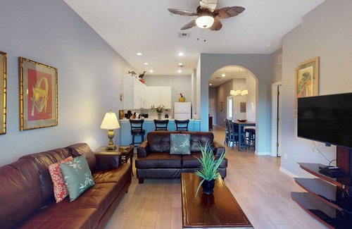Bahama Bay Condo | 3rd floor condo w/restaurant, pools, basketball court, near theme parks, gym