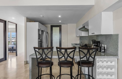 Palmar de Aramara Apartment | 3rd-Floor Gem w/Cruise Views & Rooftop Lounge