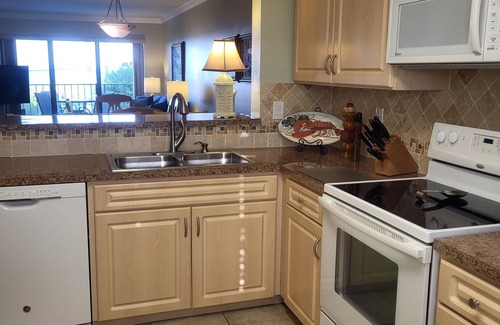 Fort Pierce Shores Condo | 3rd Floor North Hutchinson Island Condo Steps From the Beach