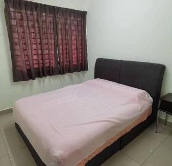 Bukit Jalil House | 3Room 10pax SR Landed Comfy 5 Star Sofa&Bed 4 Parking