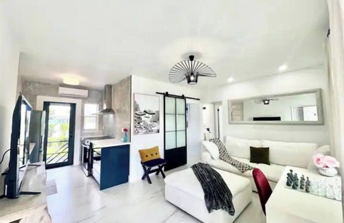 Little Haiti Apartment | 3Seasons-6Bedroom3 Baths-40-50% off Monthly Stays!