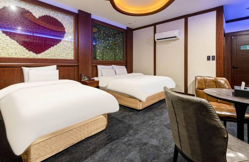 Doksan-dong Hotel | 3shotell