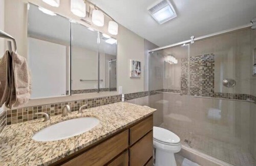 Broken Arrow House | 4/2 BR Ranch House on Golf Course, Tulsa!