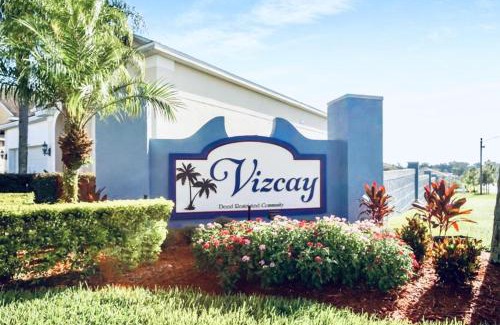 Vizcay House | 4-2 Private Pool House Near All Famous Attractions!