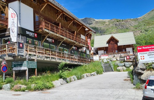 Saint-Sorlin-d'Arves Apartment | 4/6-person apartment in Saint-Sorlin-d'Arves at the foot of the slopes