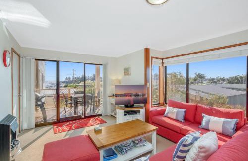 Bermagui House | 4-66 Lamont st