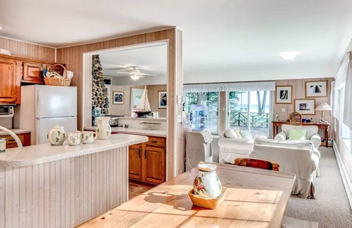 Lexington House | 4 Acres, 4 Bedrooms and 110+ Feet of Beach on Lake Huron!